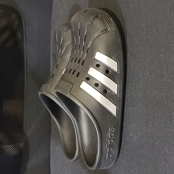 Adidas clogs - Picture 3 of 3